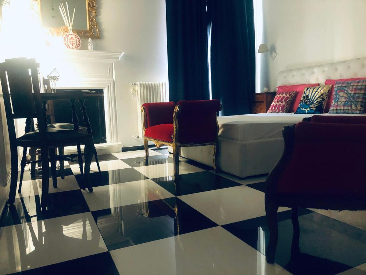 B&B Dell'Orologio Акуавива деле Фонти Екстериор снимка