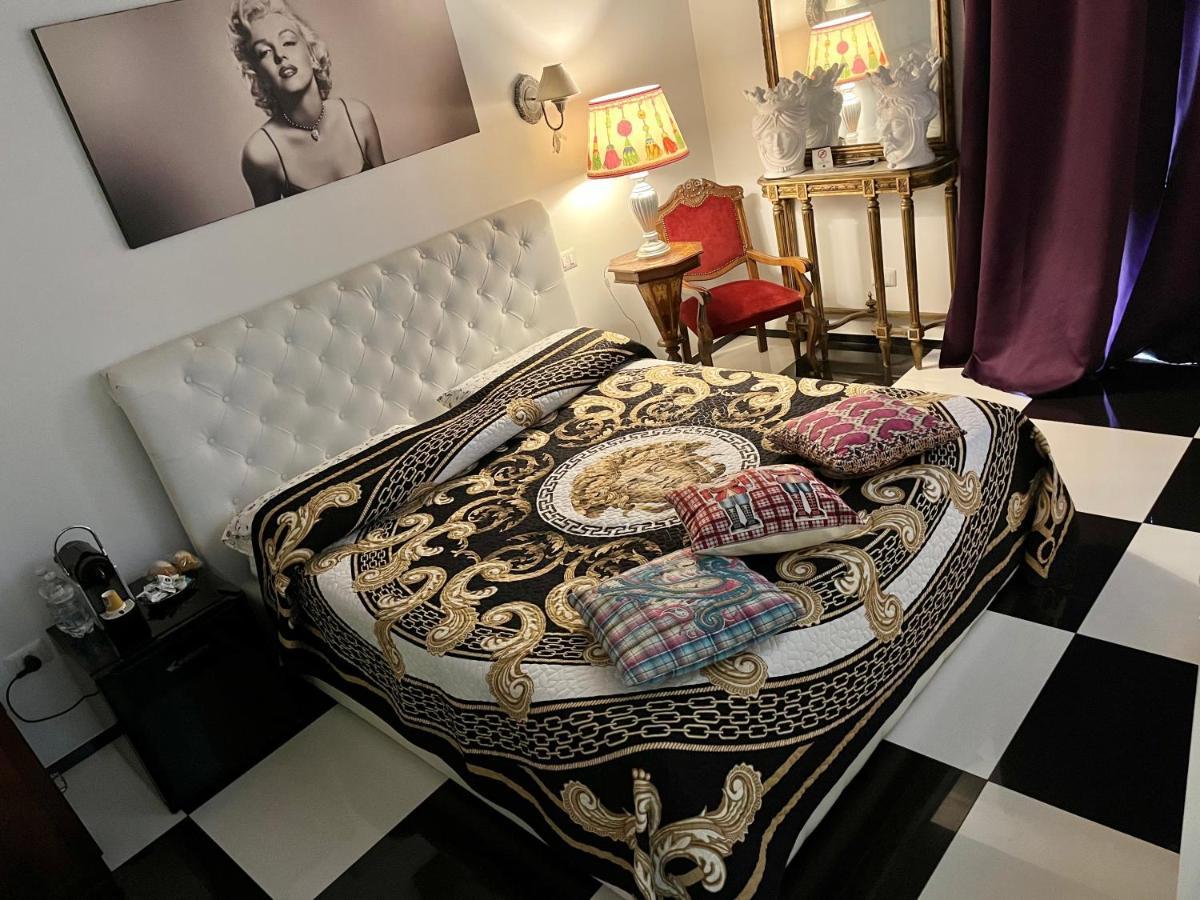 B&B Dell'Orologio Акуавива деле Фонти Екстериор снимка