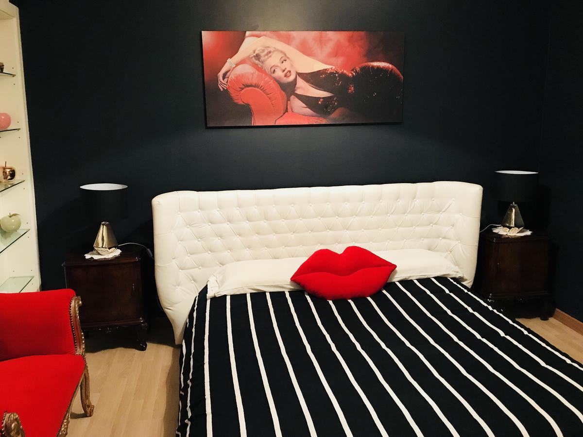 B&B Dell'Orologio Акуавива деле Фонти Екстериор снимка